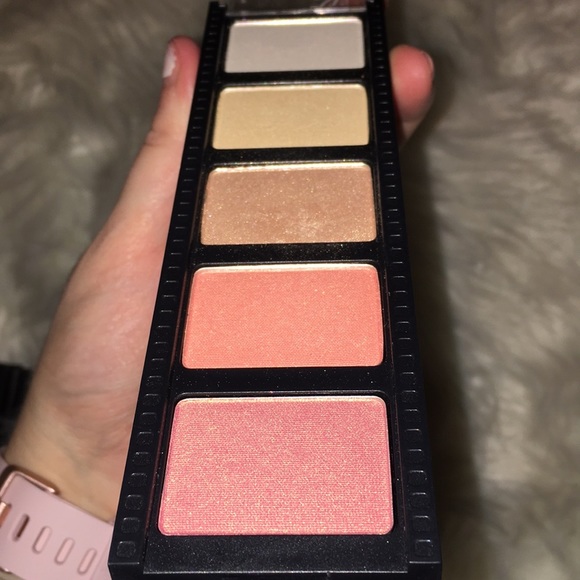 NEW UNOPENED SMASHBOX HIGHLIGHTER PALLET